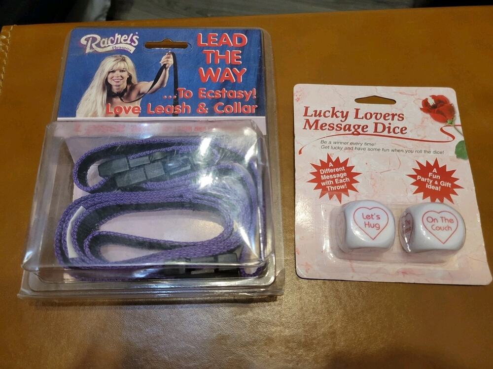 Lead the Way... To Ecstasy! Love Leash & Collar Retro Gag Gift